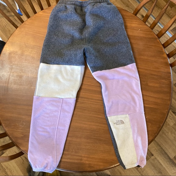 North Face Patchwork Rework Fleece Highwaisted Sweatpants - Picture 2 of 4